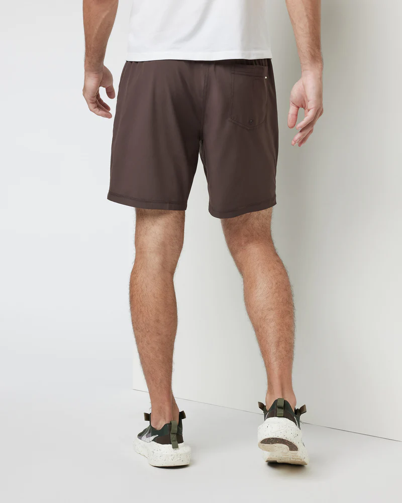 V302JAV_SP24_M_ECOMM_BOTTOMS_BACK_6_800x_crop_center_jpg.png
