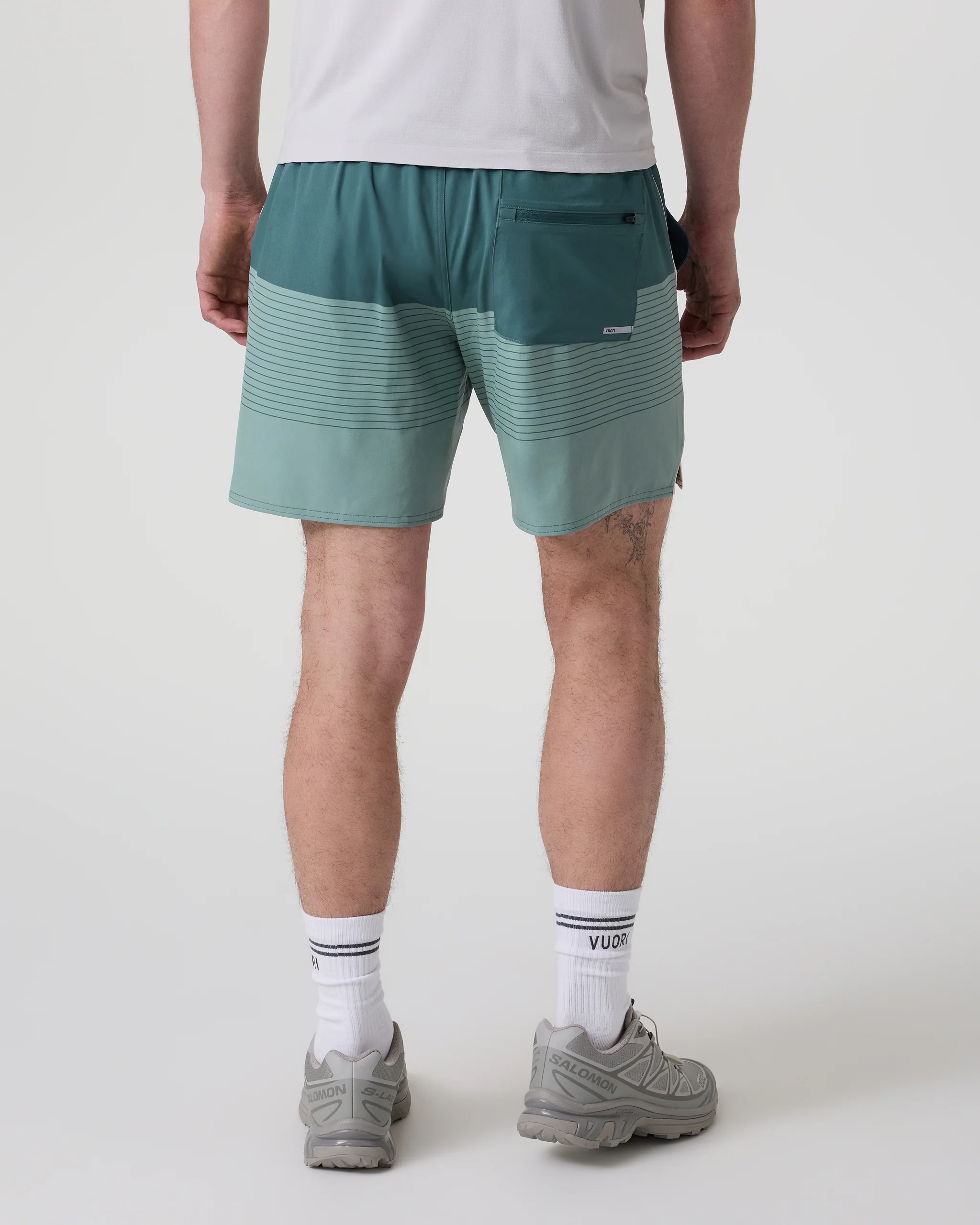 V3053LSL_SP25_M_ECOMM_BOTTOMS_BACK_4-1-1.webp