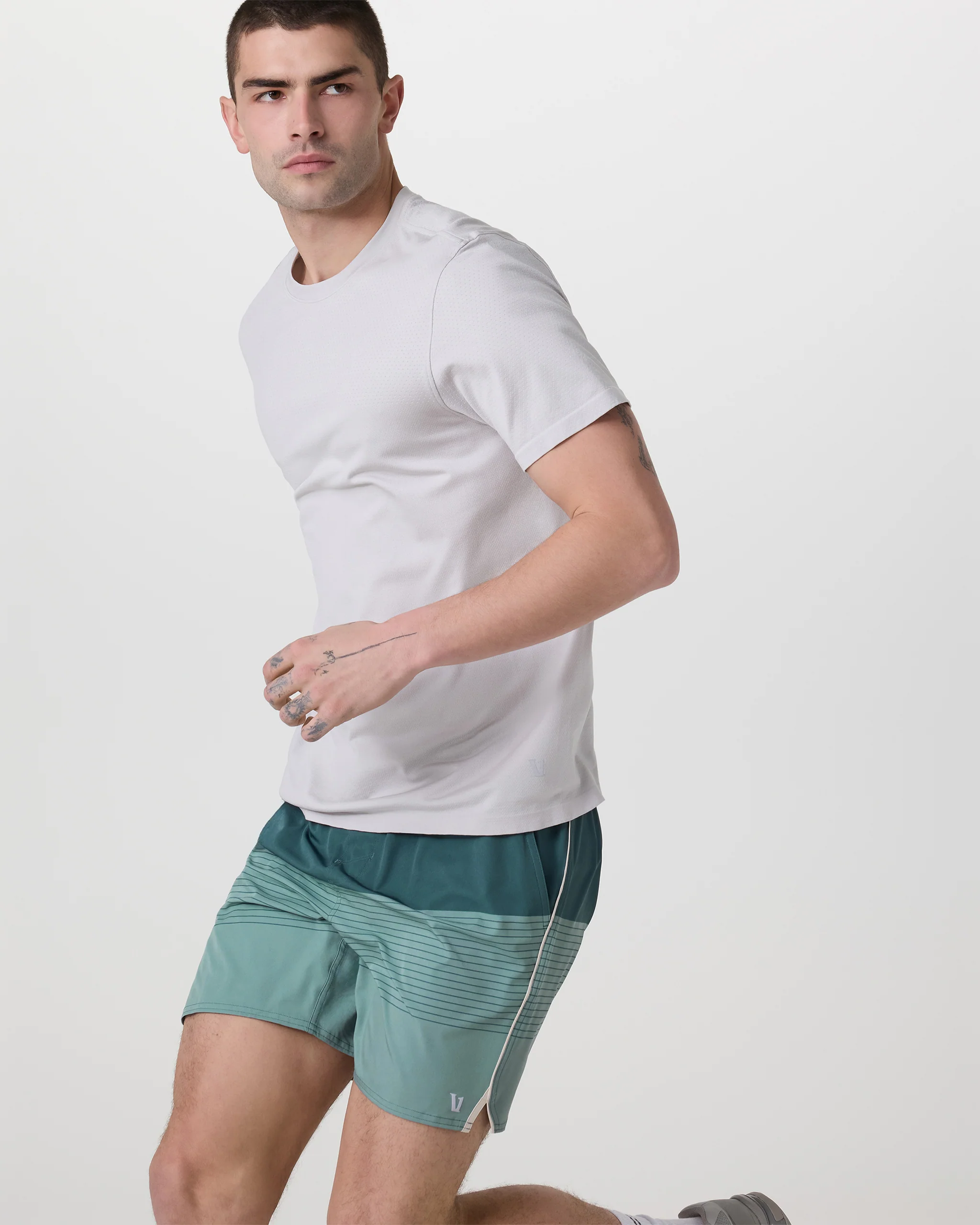 V3053LSL_SP25_M_ECOMM_BOTTOMS_CREATIVE_10-1-1.webp