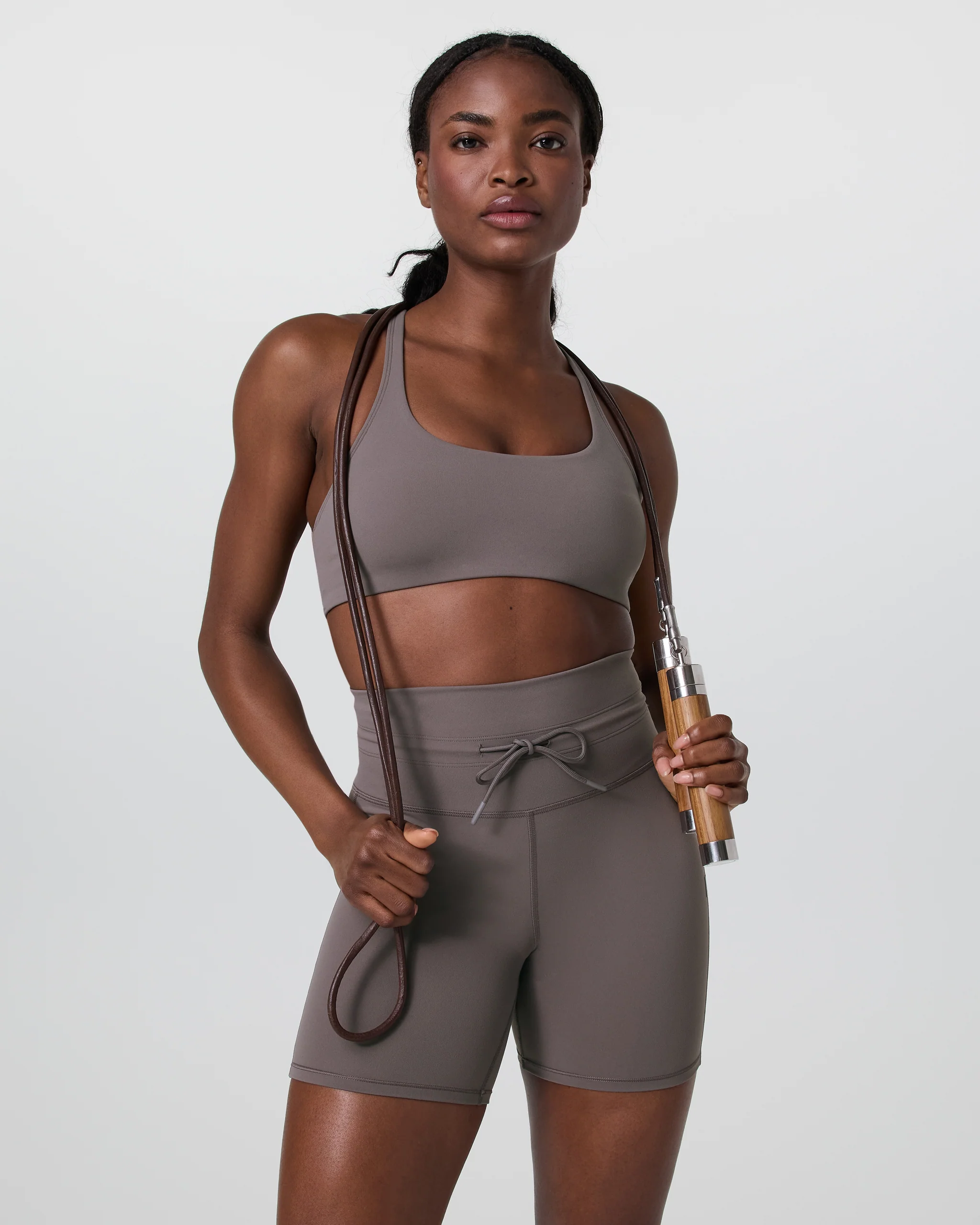 VW104CHI_SP25_W_ECOMM_BRAS_DETAIL_7-2-1.webp