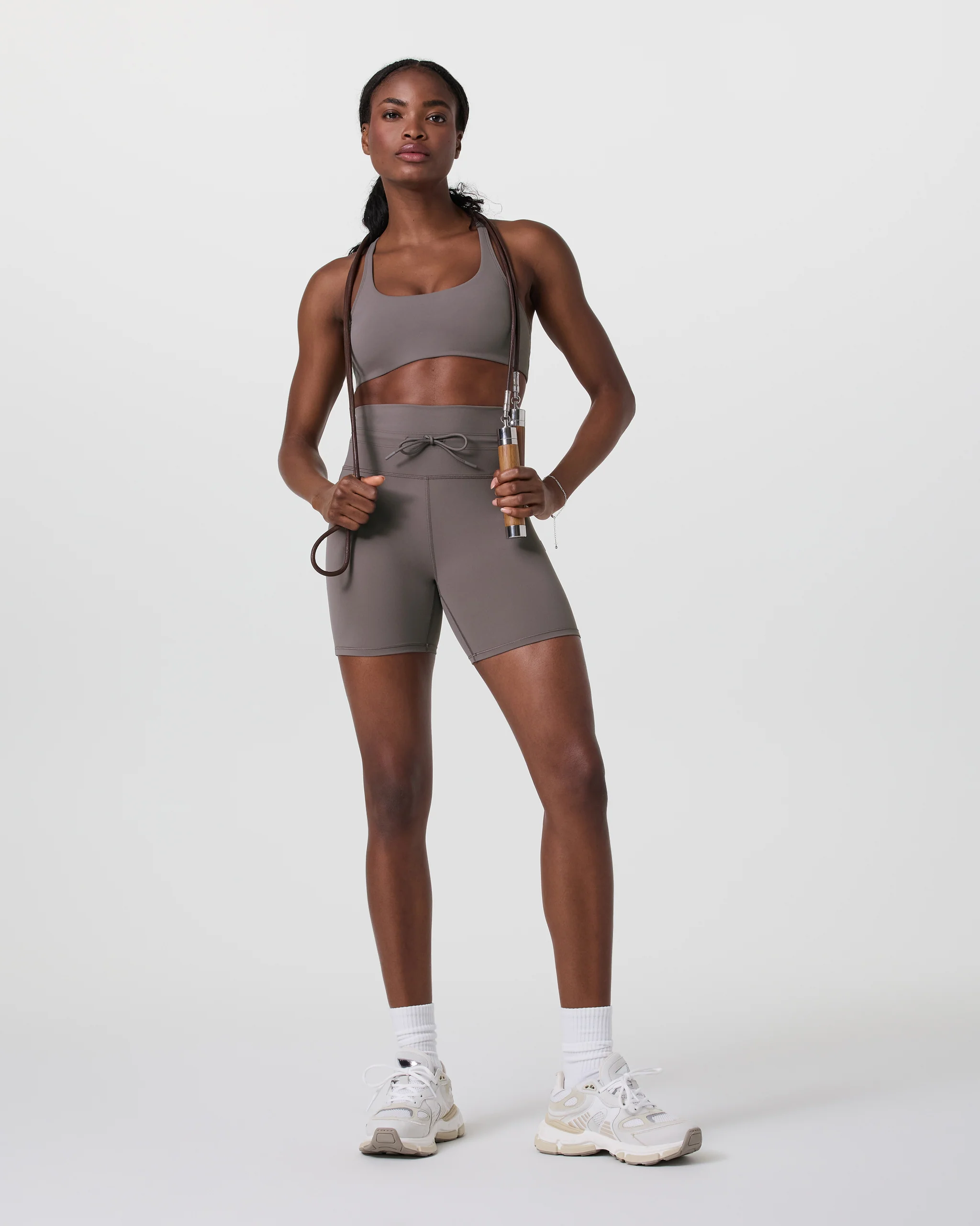 VW104CHI_SP25_W_ECOMM_BRAS_FULL_6-2-1.webp