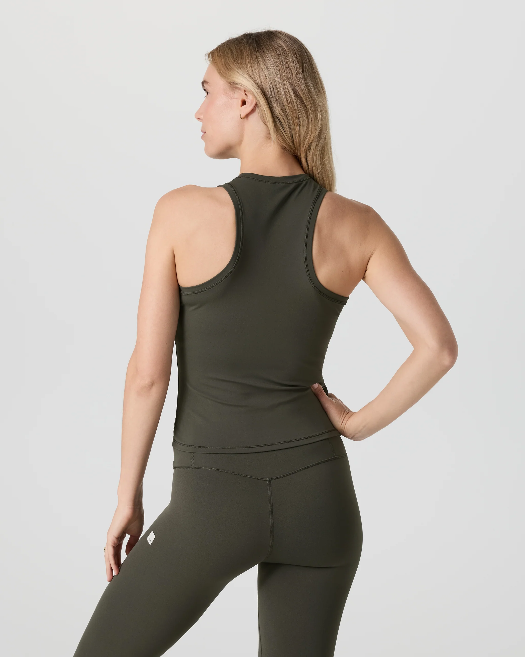 VW1249KLE_SP25_W_ECOMM_TOPS_BACK_5-2.webp