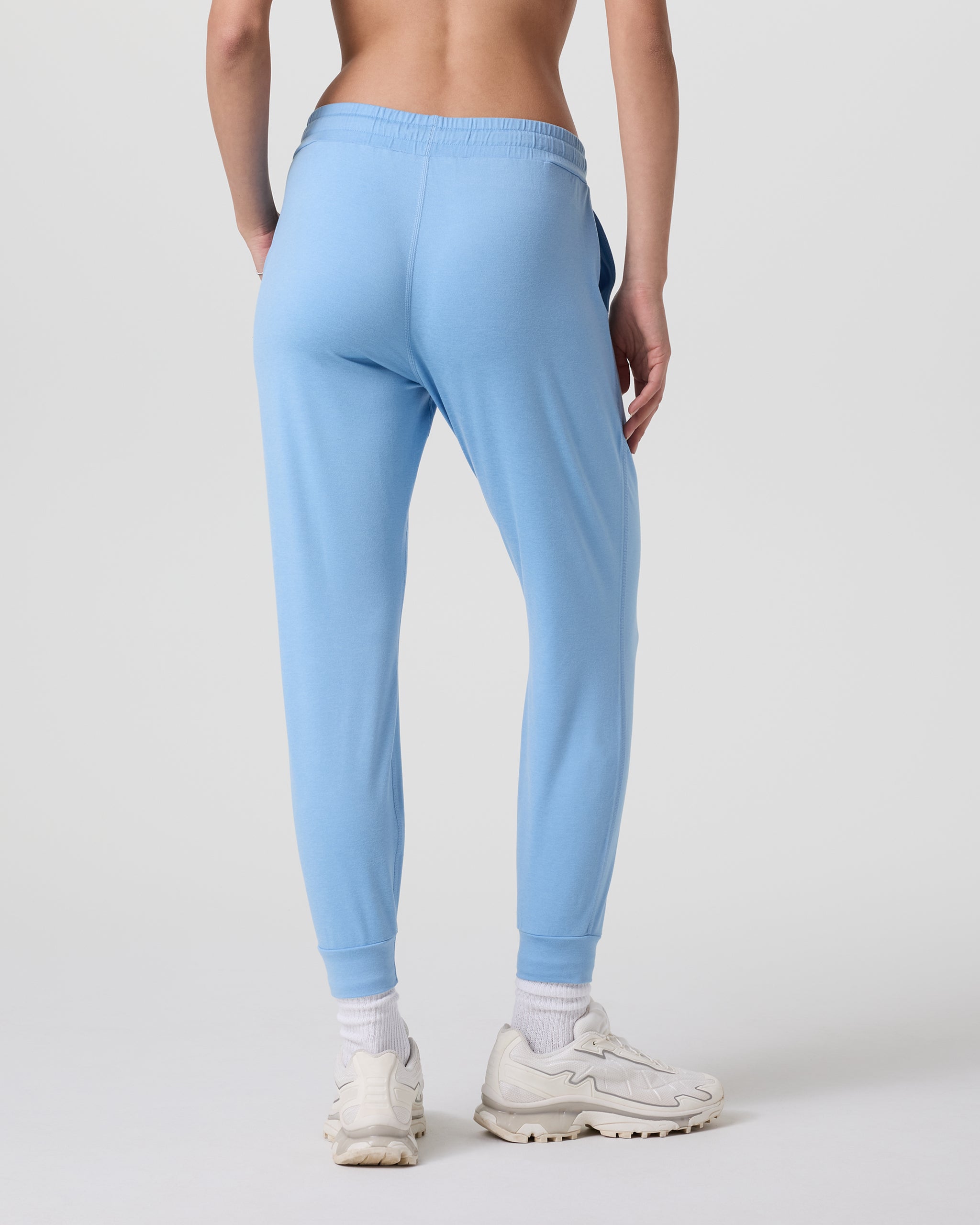 VW303SGH_SP25_W_ECOMM_BOTTOMS_BACK_3.jpg