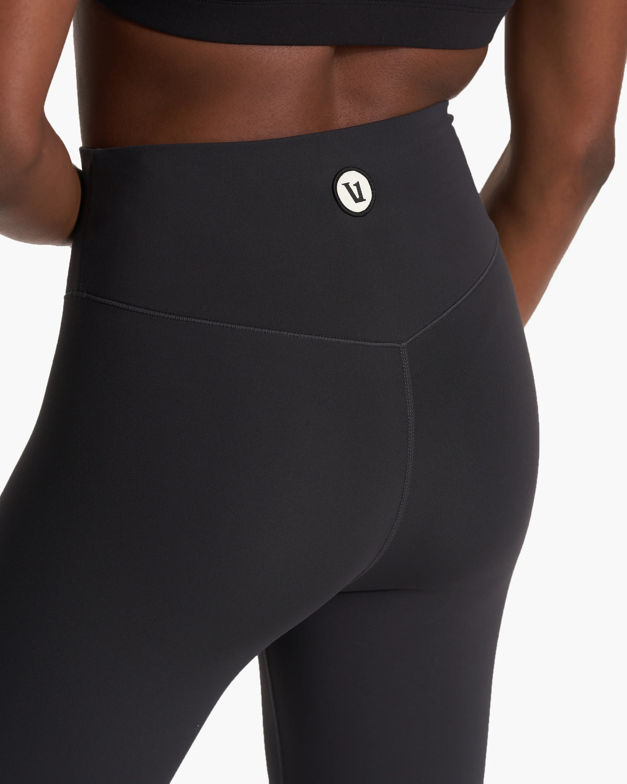 VW4028WBL_FA23_W_ECOMM_PANTS_DETAIL_9-1-1.webp
