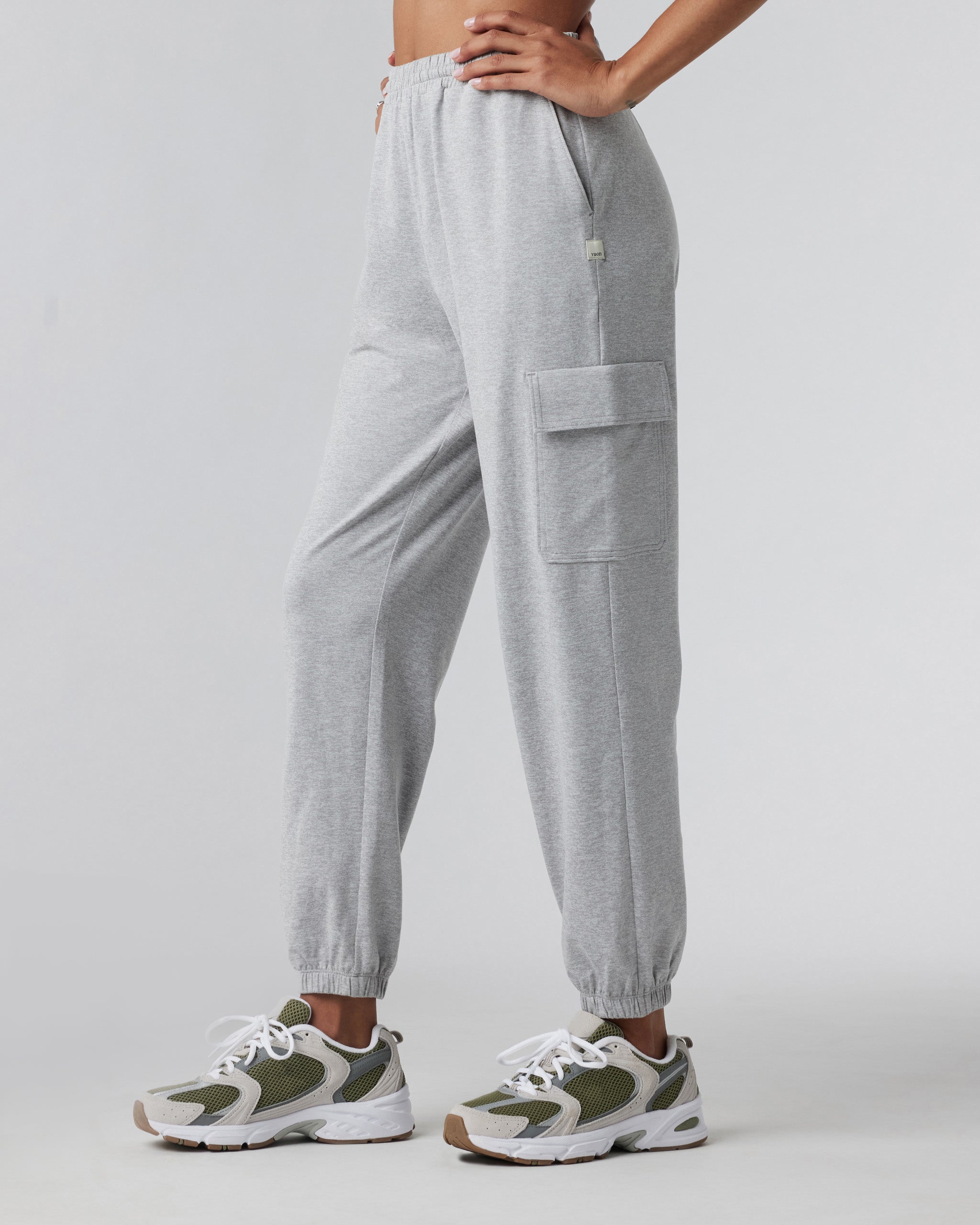 VW4062PHG_FA24_W_ECOMM_PANTS_FRONT_ALT_BOTTOMS_11.jpg