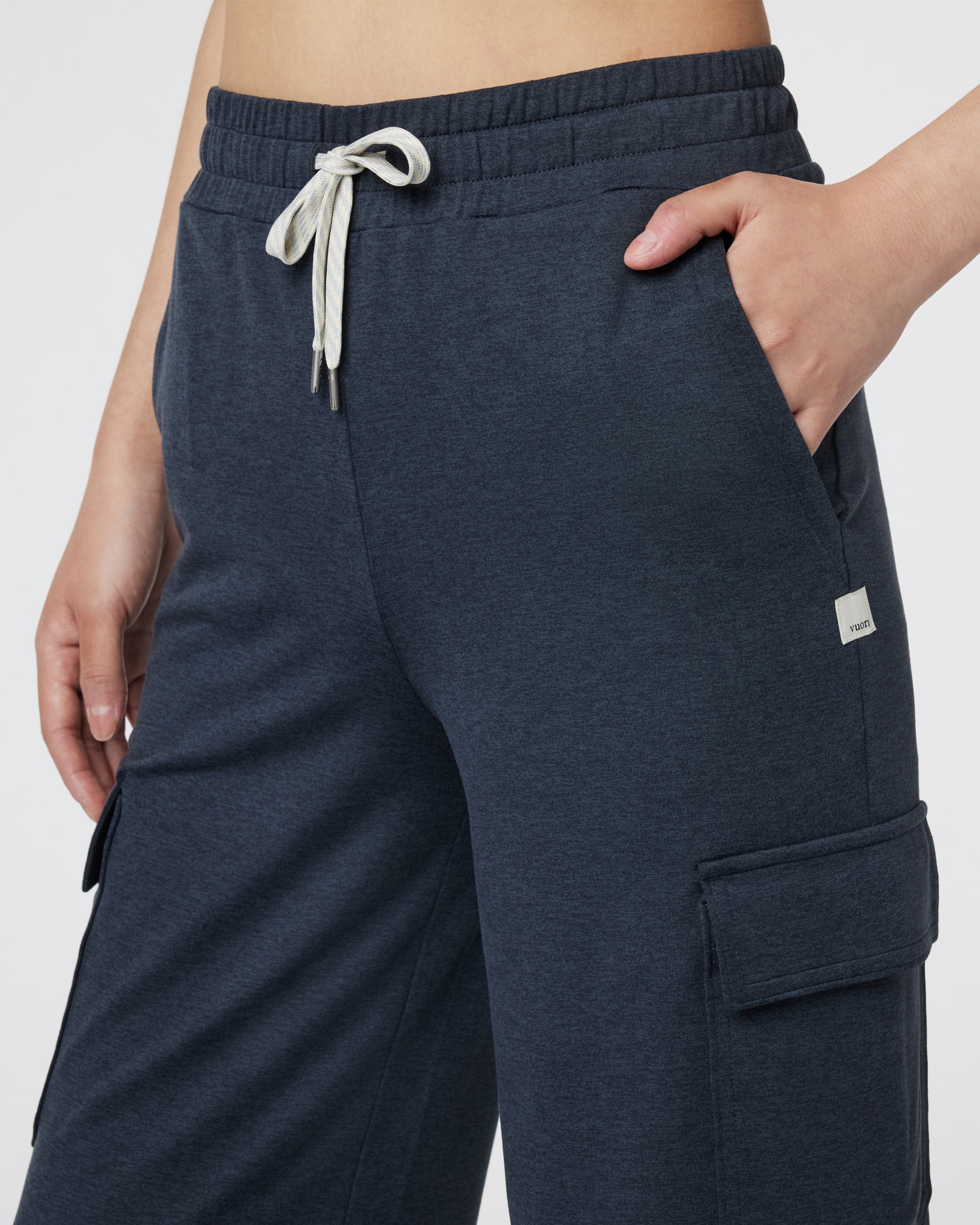 VW4173HMD_FA24_W_ECOMM_PANTS_DETAIL_9-1.jpg