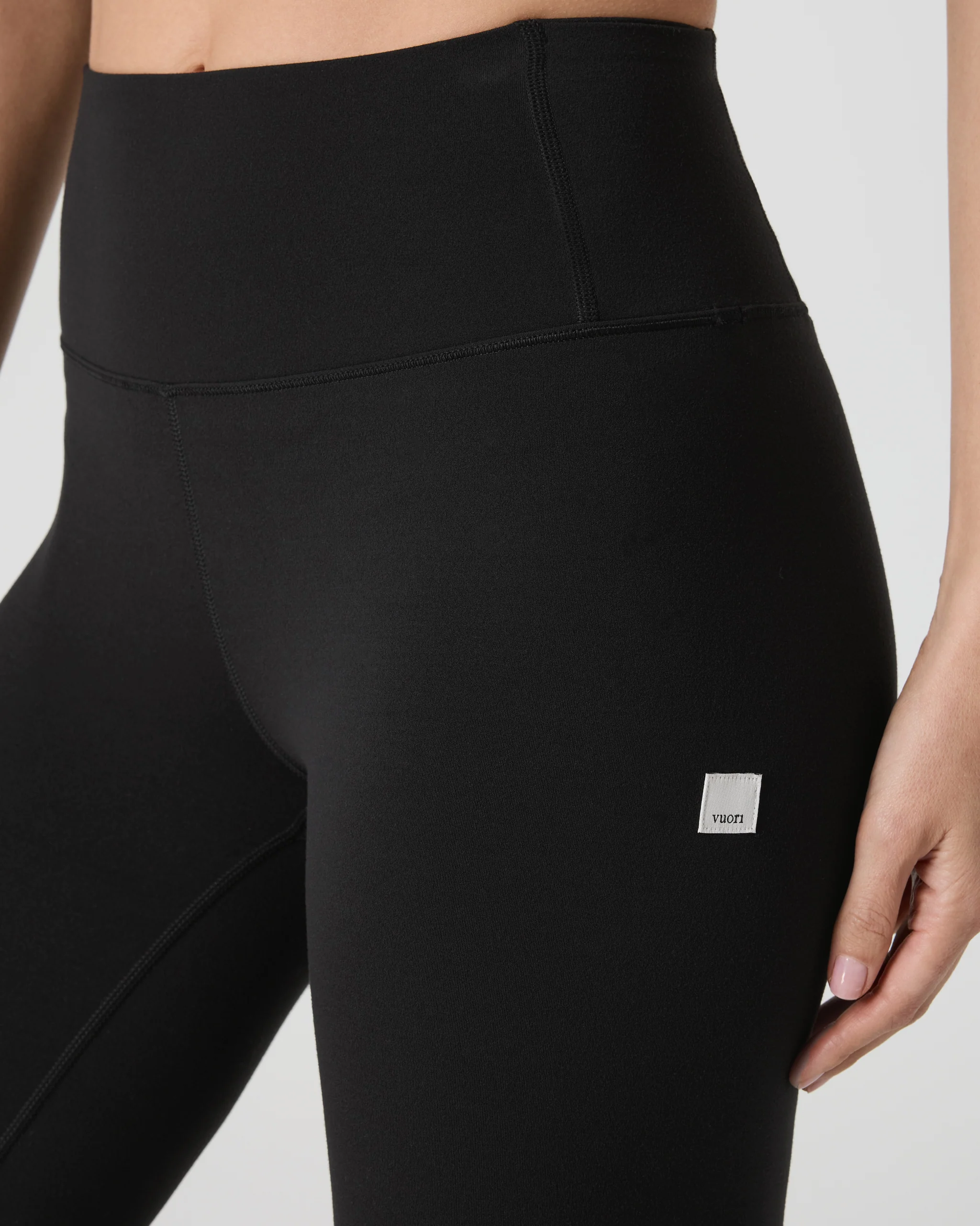 VW4307BLK_SP25_W_ECOMM_BOTTOMS_DETAIL_8-1.webp