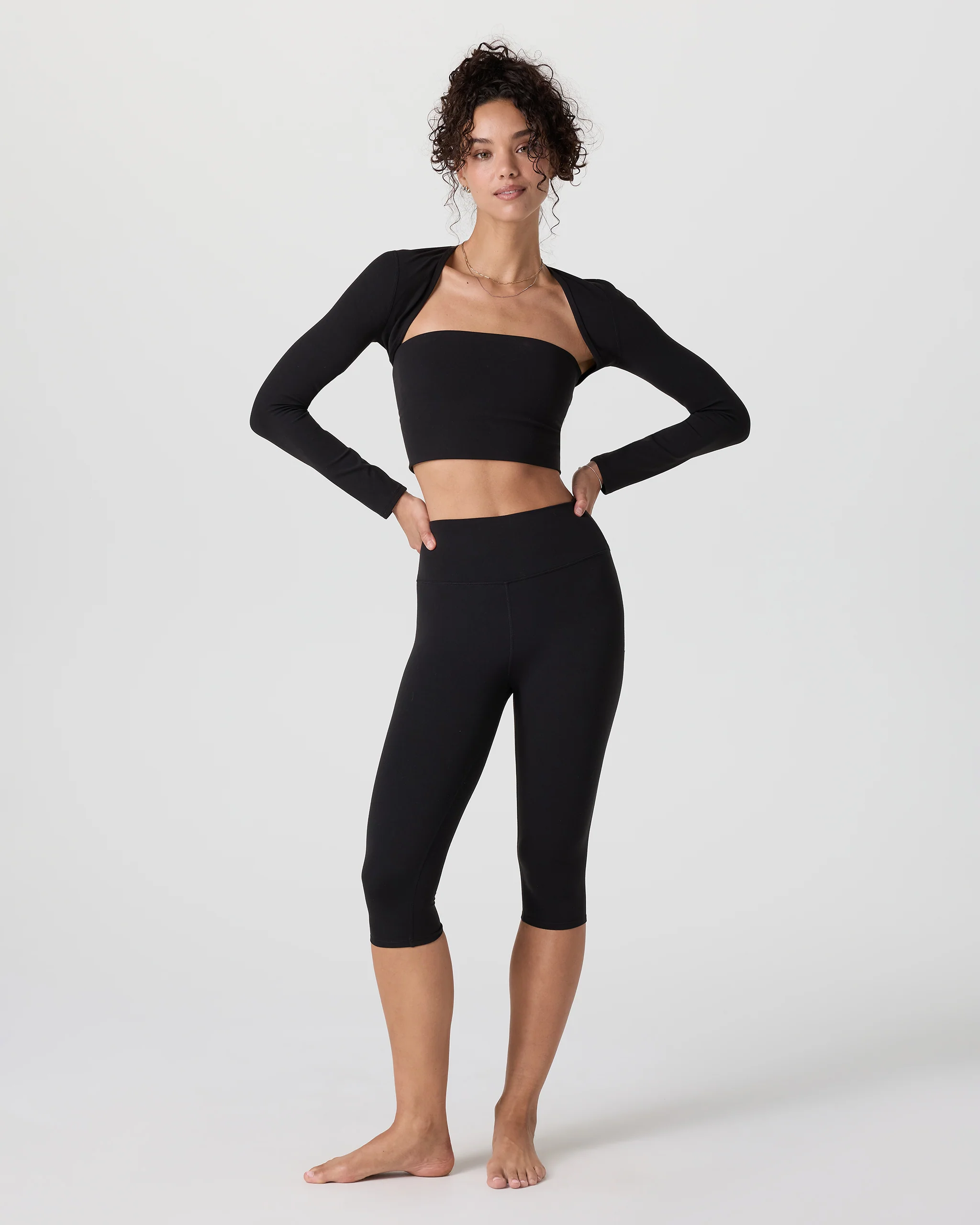 VW4307BLK_SP25_W_ECOMM_BOTTOMS_FULL_5_1-8.webp