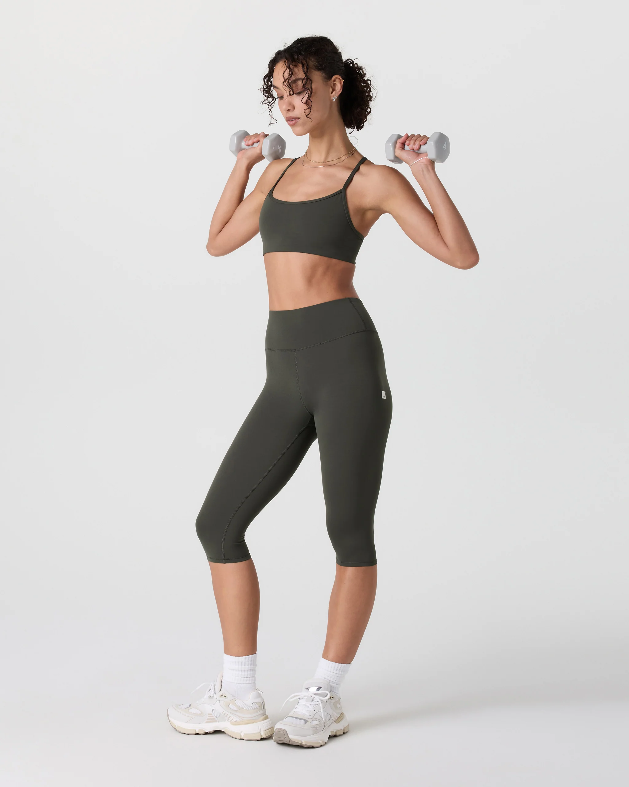 VW4307KLE_SP25_W_ECOMM_BOTTOMS_FULL_4-1.webp