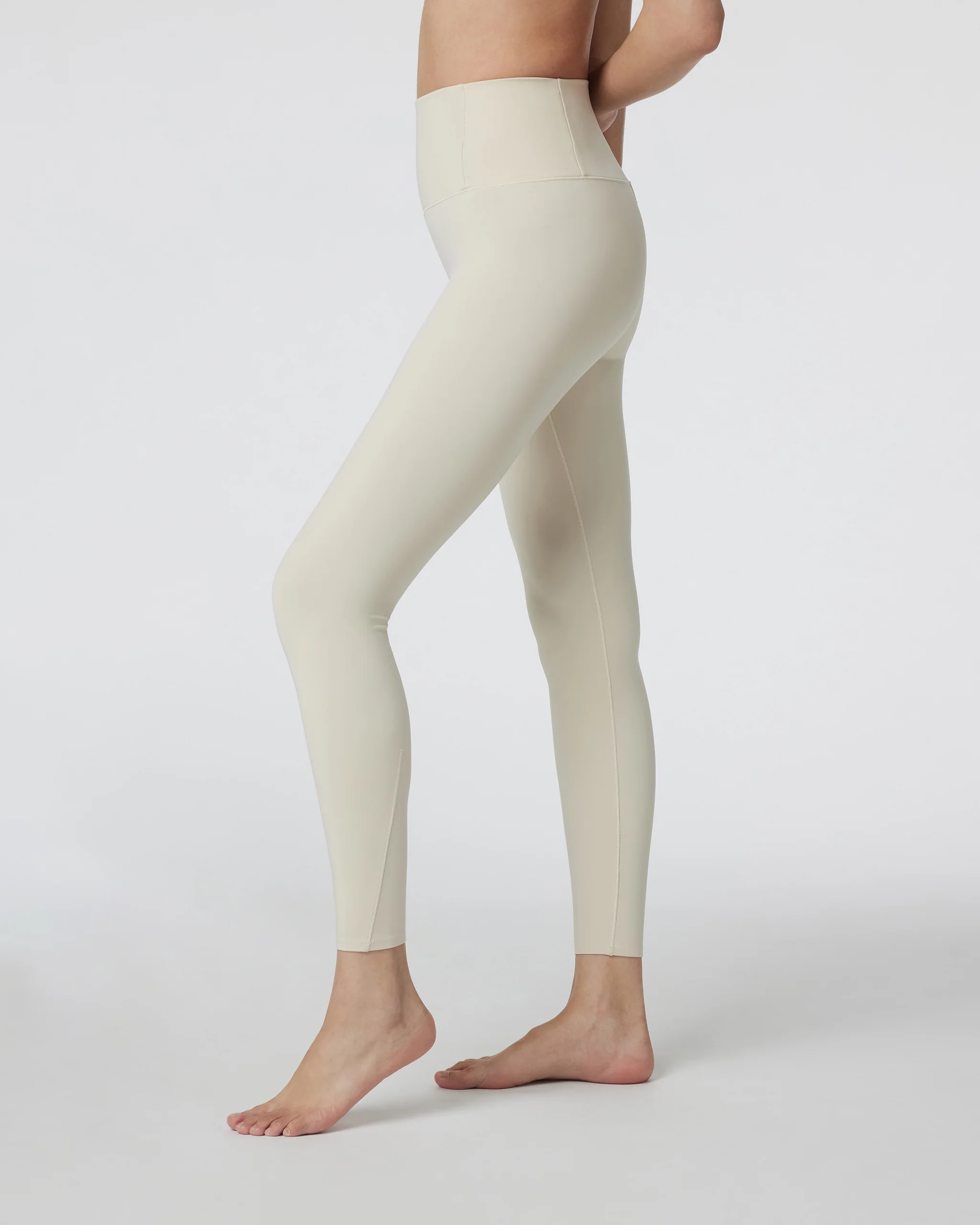 VW497BNE_FA24_W_ECOMM_PANTS_SIDE_6-1-1.webp